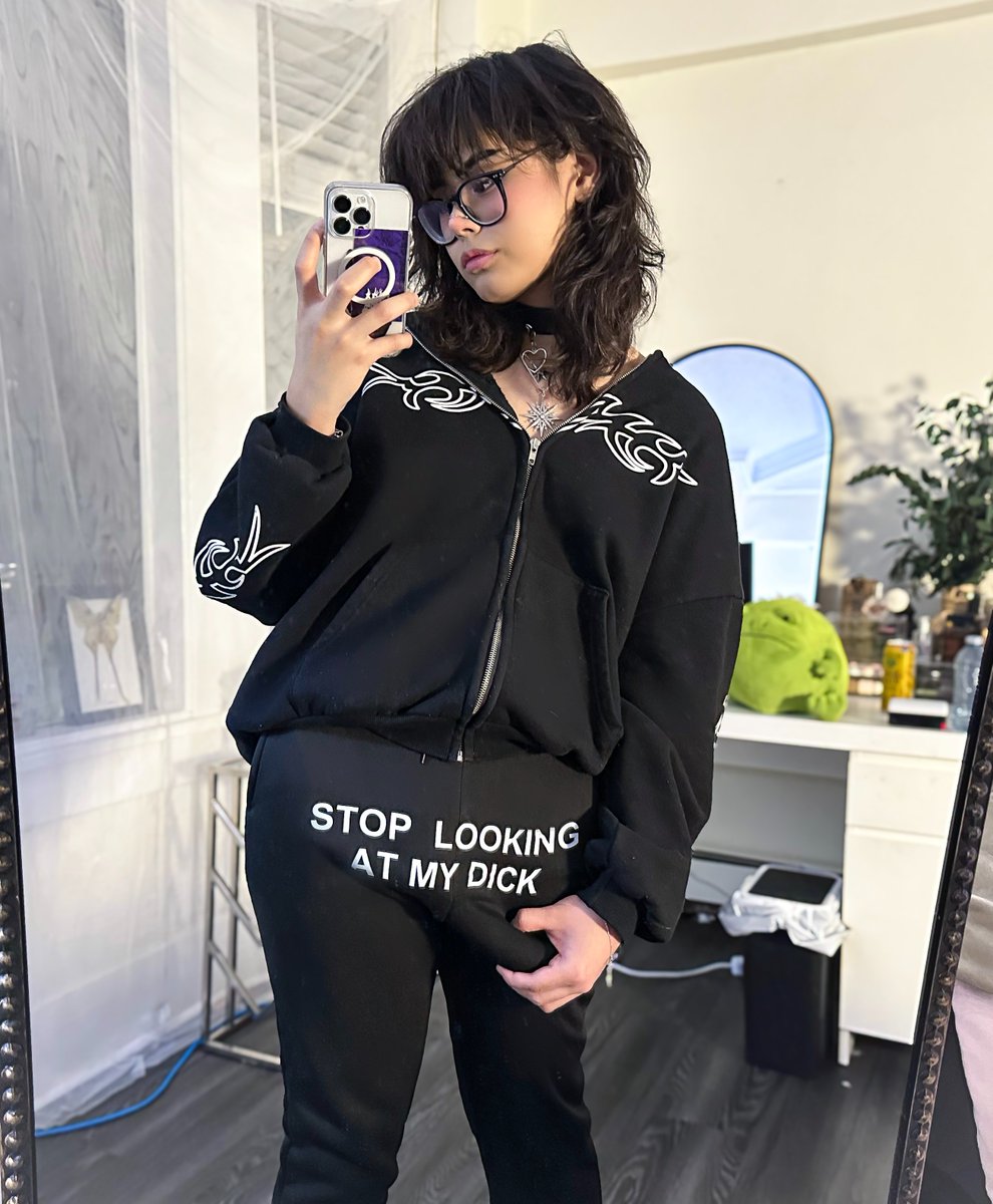 Kiyana tweet media