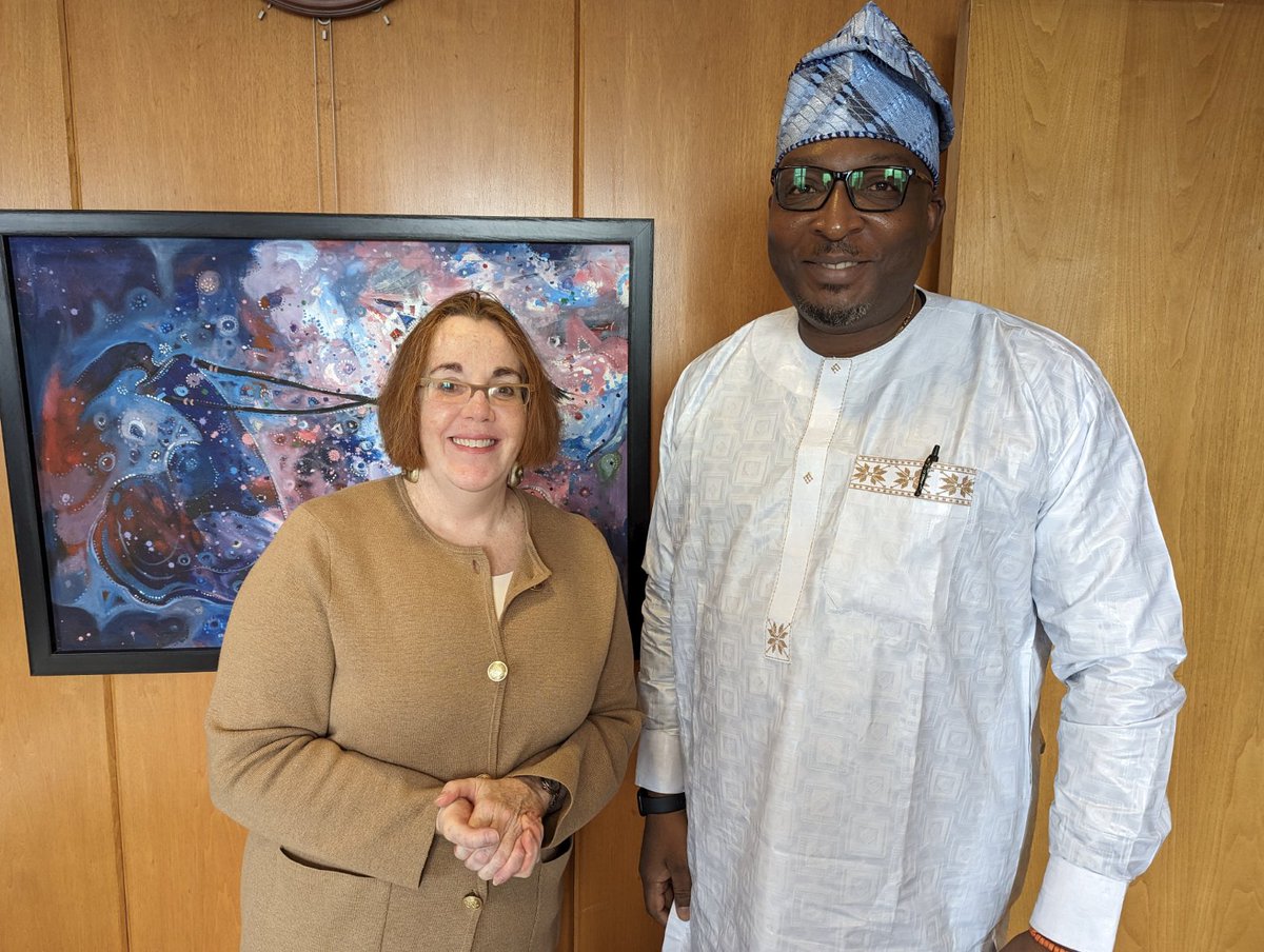 Today I met Kolawole Alapinni (@FelaLives) of Nigeria, recipient of the Secretary of State's International Religious Freedom Award. He has provided legal defense in Nigeria on multiple freedom of religion or belief cases. #IRF_Award