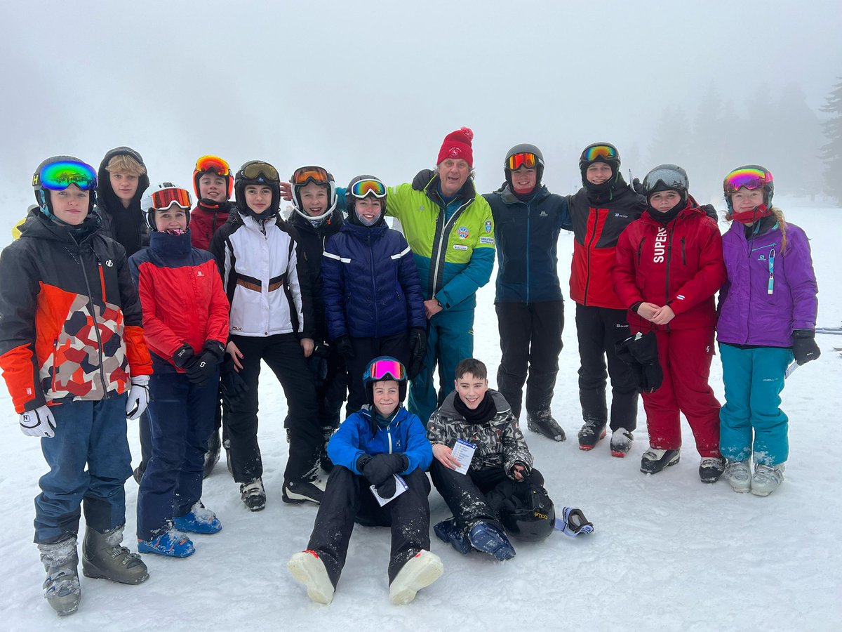 Linlithgow Academy tweet media