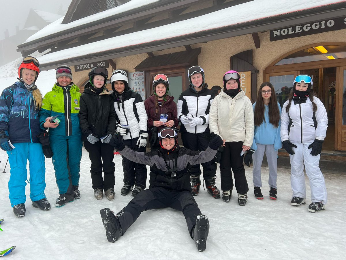 Linlithgow Academy tweet media