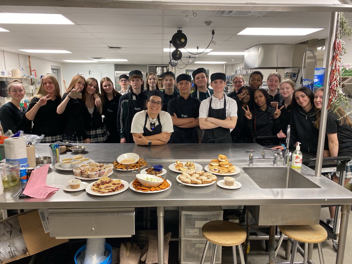 Construction tweet media