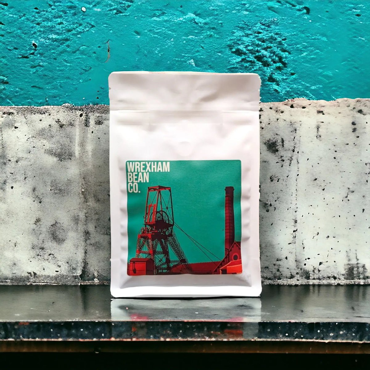 The 1934 Gresford mining disaster forever scarred Wrexham, claiming 266 lives and trapping hundreds more. We honour these fallen heroes with our latest coffee bag artwork, keeping their memory alive. We name this blend “Calon” , Welsh for heart.
#wxm #wrexham #wxmfc #wxmafc