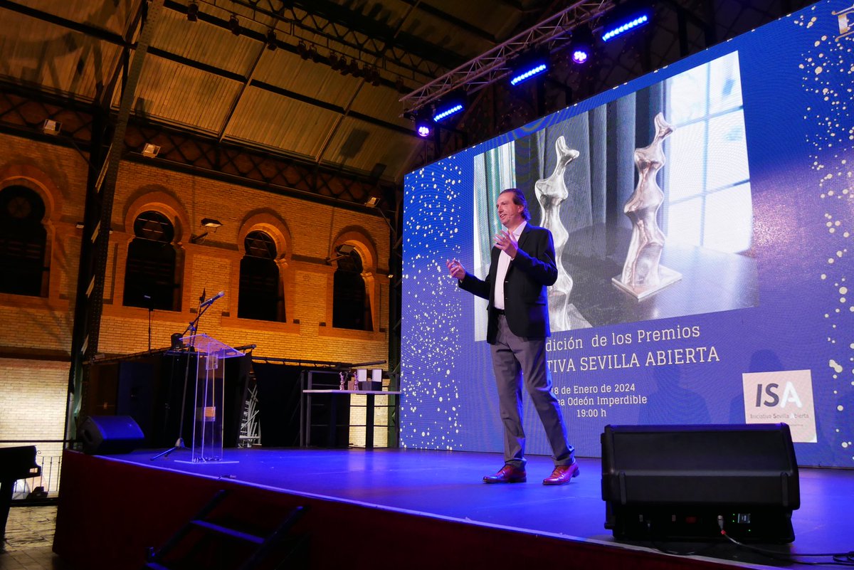 Acertados reconocimientos de la Iniciativa Sevilla Abierta a <a href="/FlamencoHeeren/">Flamenco Heeren</a> y a <a href="/Sevquieremetro/">SevillaQuiereMetro</a> que ponen tanta pasión en llevar Sevilla donde merece.

#PremiosISA