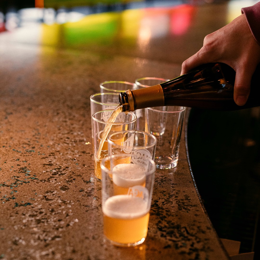 Let's end the dispute of beer vs wine 🍷🍻

🍻 Beer vs Wine dinner will occur on January 25th from 6-8 pm at our Brewery Taproom! To purchase tickets, visit our website  at ithacabeer.com/events-1 or call 607-273-0766 at EXT 303

#IthacaBeerCo #DrinkLocal #EatLocal #BeerDinner