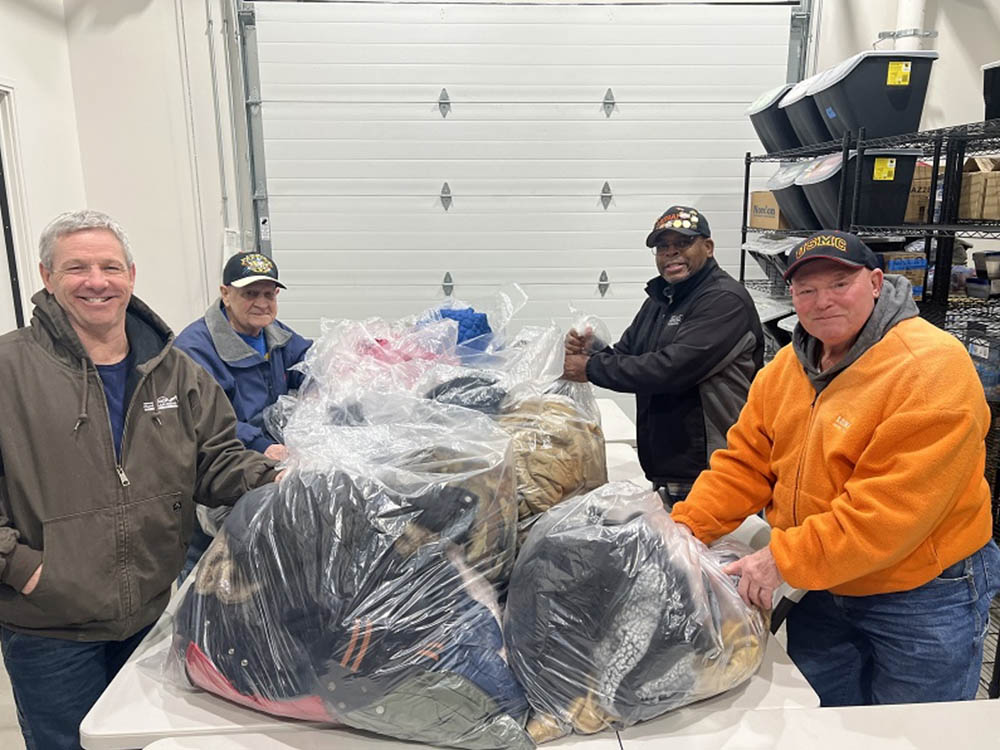 LIUNAmidwest's tweet photo. The newly formed Local 110 Veteran Council collected coats, hats, gloves & scarves to help those in need. https://t.co/su0wwJMAuw
#LIUNA #LaborersRising #LIUNAVolunteers #LIUNACommunities #Union #Local110 #Veteran #FeelThePower https://t.co/QZMo3OrT5a