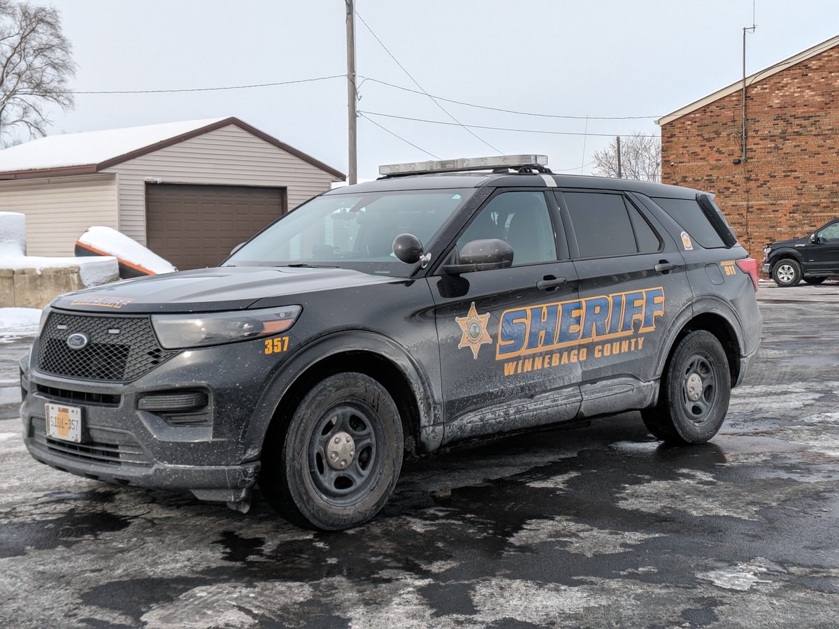 WestNetworksLLC's tweet image. In Illinois, we upgraded this #mobilecommand #firstresponder unit from #cradlepoint to 6x #5G HD1&apos;s synergized to an SDX to a fusionhub virtual appliance. #peplink #speedfusion #bonding combines #starlink #5g and anything else into a reliable session persistent VPN.