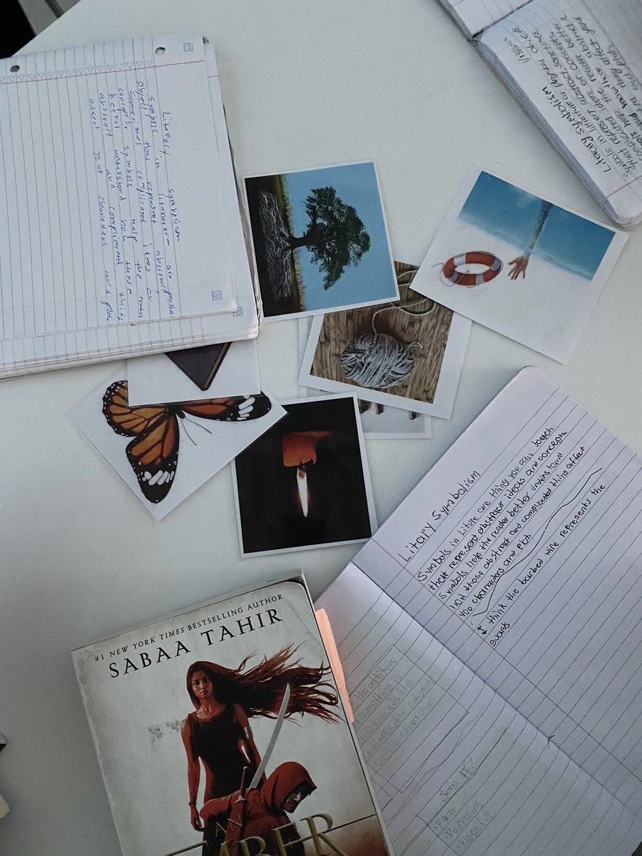 melissa_osmun's tweet photo. Students use object cards to make symbolic connections to their dystopian novels. @MTPSpride @melissa_osmun https://t.co/7oTJQTcZYn