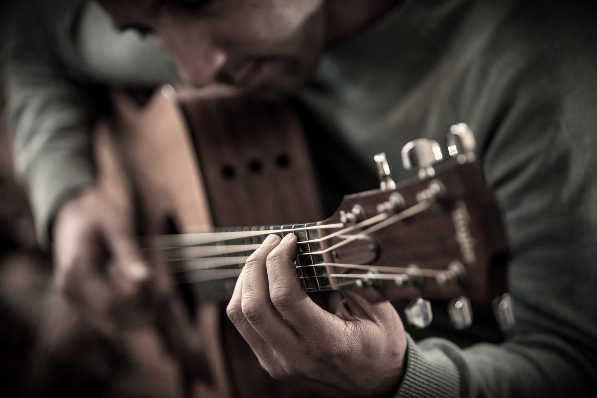 DavidBeard2's tweet photo. 'Touching Guitar' https://t.co/txscxJlDBM Relaxing, sentimental, expressive, hypnotic, dreamy, slow-flowing piece  for Guitar and Strings prompted by feelings of tenderness, love, regret,  passion, lust, sadness, nostalgia, death, loneliness and loss. #royaltyfreemusic #guitar https://t.co/IV1dllGOUm
