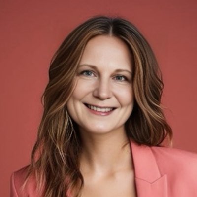 ThriveWithSarah's tweet photo. #NewProfilePic https://t.co/fNvpBycDs5