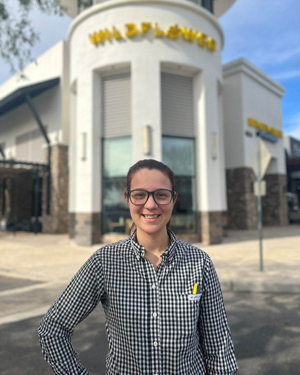 WildflowerBread's tweet image. Meet the GM: Harmony from Wildflower Park West! 🌻

Harmony's favorite menu item is the Spicy Mushroom Bolognese!🍝

Harmony will be celebrating 6 years with us next week! 😁🙌

"What I love most about working for Wildflower is the connection... We are a family."