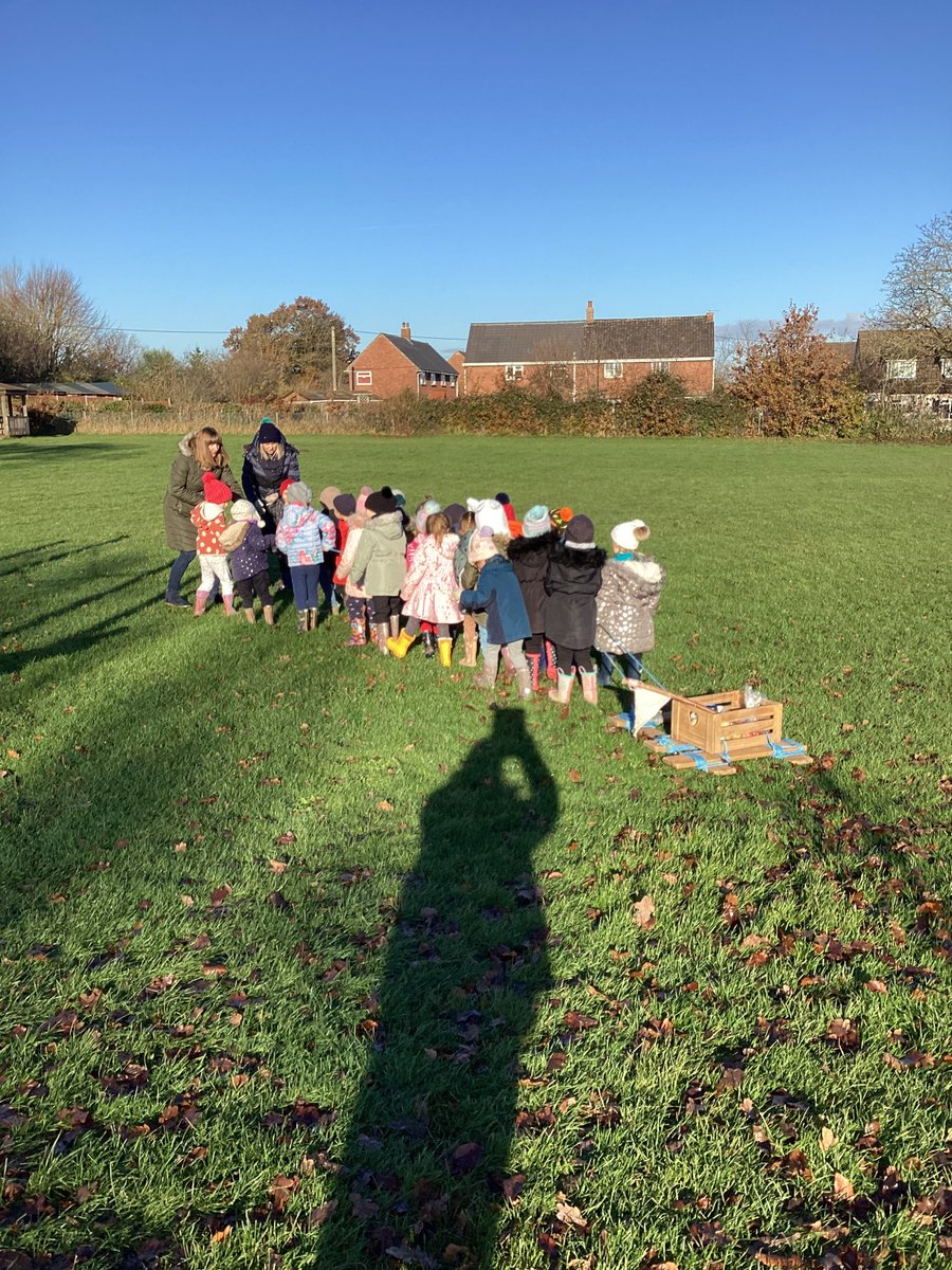 As part of our Polar Regions topic we recreated Captain Scott’s expedition to Antarctica.  We built a Polar sled and pulled it to the South Pole aka the outside classroom.  We learnt how to tie a clove hitch and how to square lash pieces of wood together to create the sled!❄️🛷