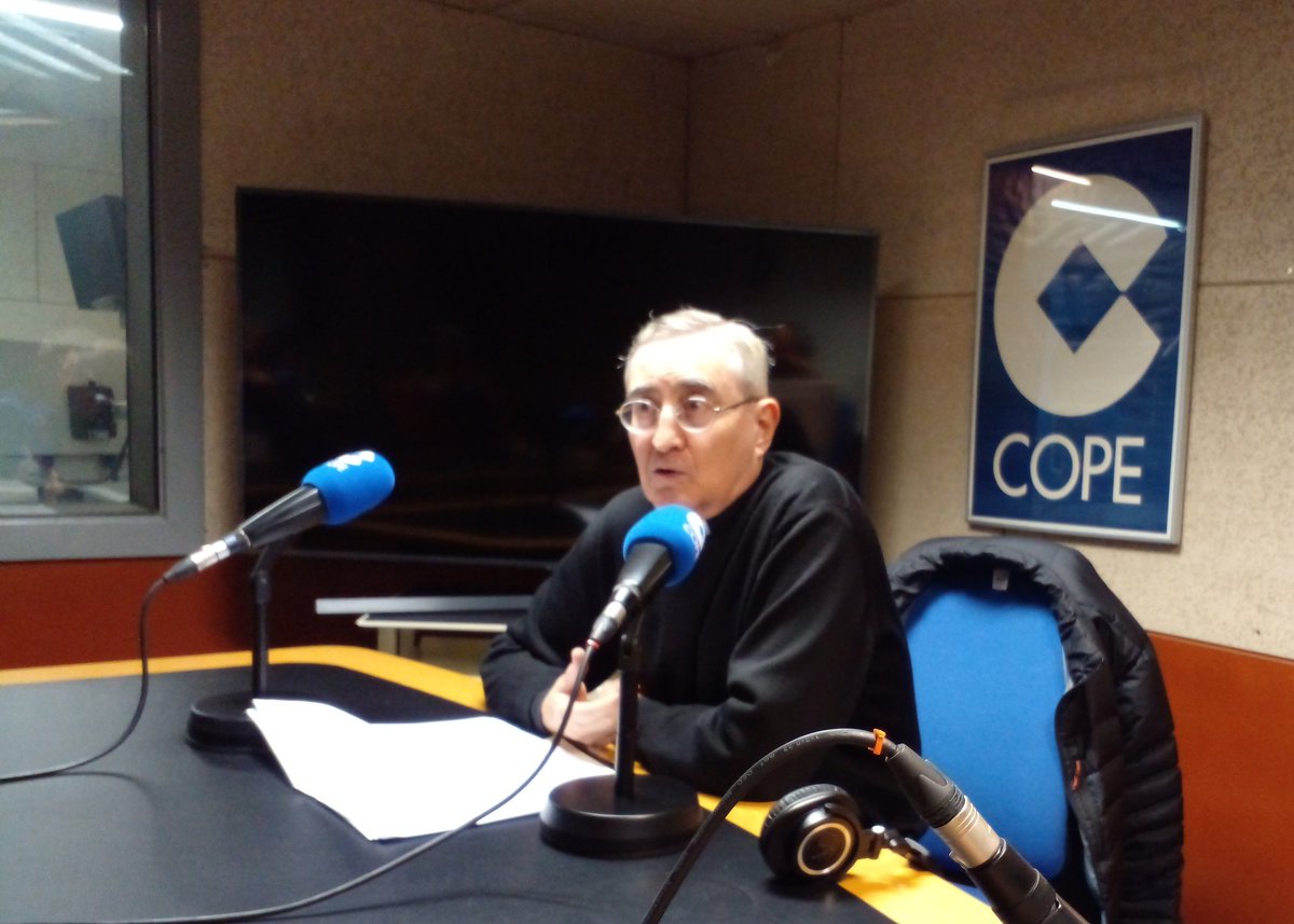 IgnasiMiranda's tweet photo. Us esperem aquest #19Gener 13.33h #ElMirall 783AM @ecclesiacope @COPE_Catalunya Lluís Tusquellas #JornadesCastelldaura, Àngels Arrabal @esglesiabcn, José Santos #EsglésiaOrtodoxa i Víctor Hernández @evangelicscat; notícies i #LaTevaCrida @Kairoioficial: https://t.co/5tsOLfcS1h https://t.co/IJGwiucV82