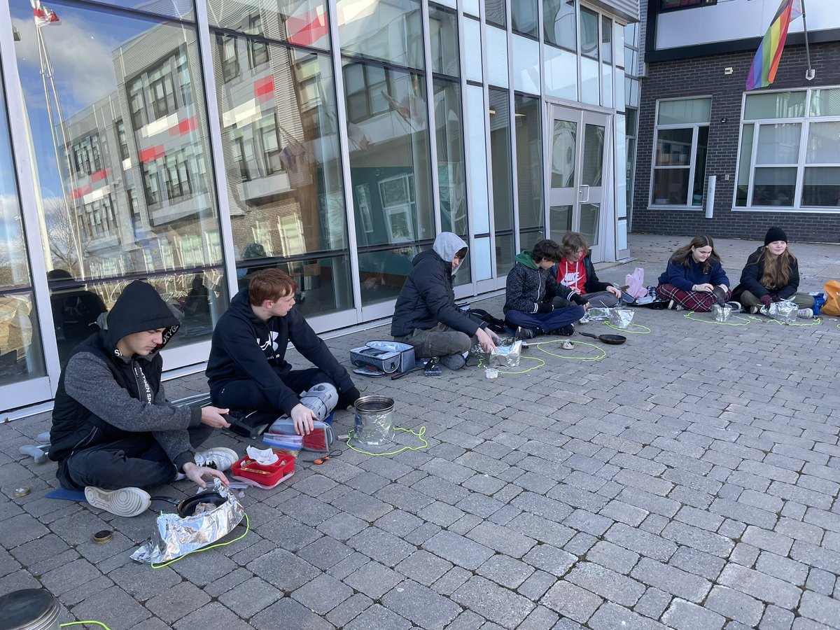 Grade 8 and 9 students arrive prepared, working through tarp and cooking skills in both snow and cold temperatures. Great work! Final student led trips go out in February 🏕️ #bluenoseoutdoored <a href="/ssrsbba/">Bluenose Academy</a> <a href="/SSRCE_NS/">South Shore Regional Centre for Education</a> <a href="/SSHealthySchool/">SSRCE Healthy Schools</a>