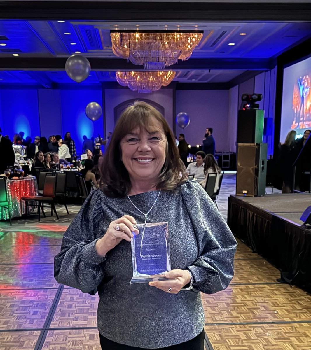 FogelmanProp's tweet photo. Talk about shining bright! Last weekend, Fogelman properties and teams won big at the Diamond Achievement Awards held by the Apartment Association of Greater Memphis. A huge thank you to everyone who makes our success possible!

We took top honors in eight categories:
Best... https://t.co/2hOoXPQzly