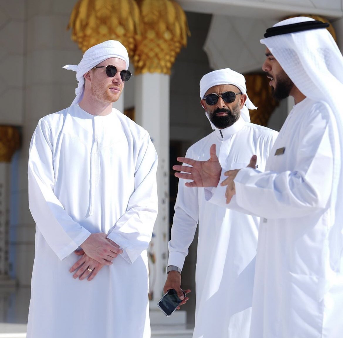 City Xtra on X: "Kevin De Bruyne visits the Sheikh Zayed Grand Mosque in Abu  Dhabi. 📸 IG: faz_hussain https://t.co/Zitk4B6L3Q" / X