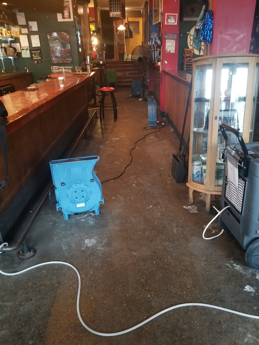 angrybeaverbar's tweet photo. DRYING OUT OUR BEAVER
Thank You To Everyone Who Has Reached Out And Asked Us How To Help.
There Is A Go Fund Me Setup 
https://t.co/XljqMsPrhM
And Once We Reopen Please Come Back For Some AWESOME Times.
Thank You
We Will Be Back And We Will Be More Angry!
LET'S GO!!! https://t.co/jxgG9FWlyz