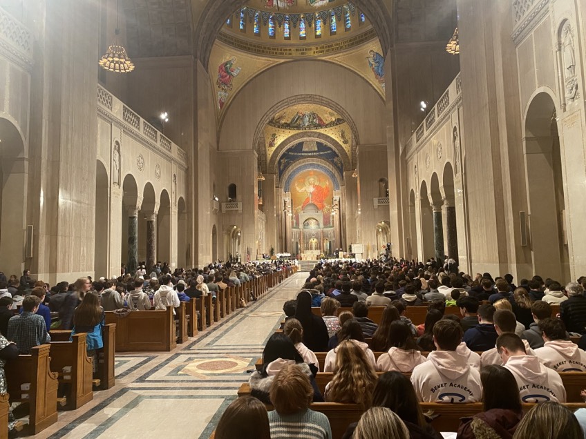 It's standing room only at the Basilica of the National Shrine of the Immaculate Conception for the national prayer vigil! The upper church and lower church, along with side chapels, are filled with pro-lifers who will be at the March for Life tomorrow! #whywemarch #ewtnprolife