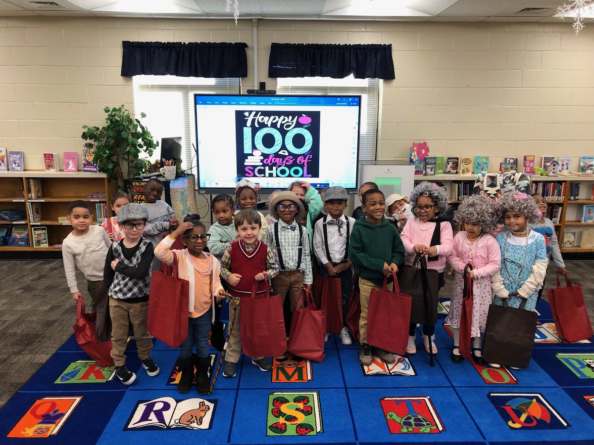 HeardMixon's tweet photo. Newton County Media Services celebrates 100 days of school with Pre-K! New books, new bags, new fun!  #ncssbethebest https://t.co/39RYuA5rMd