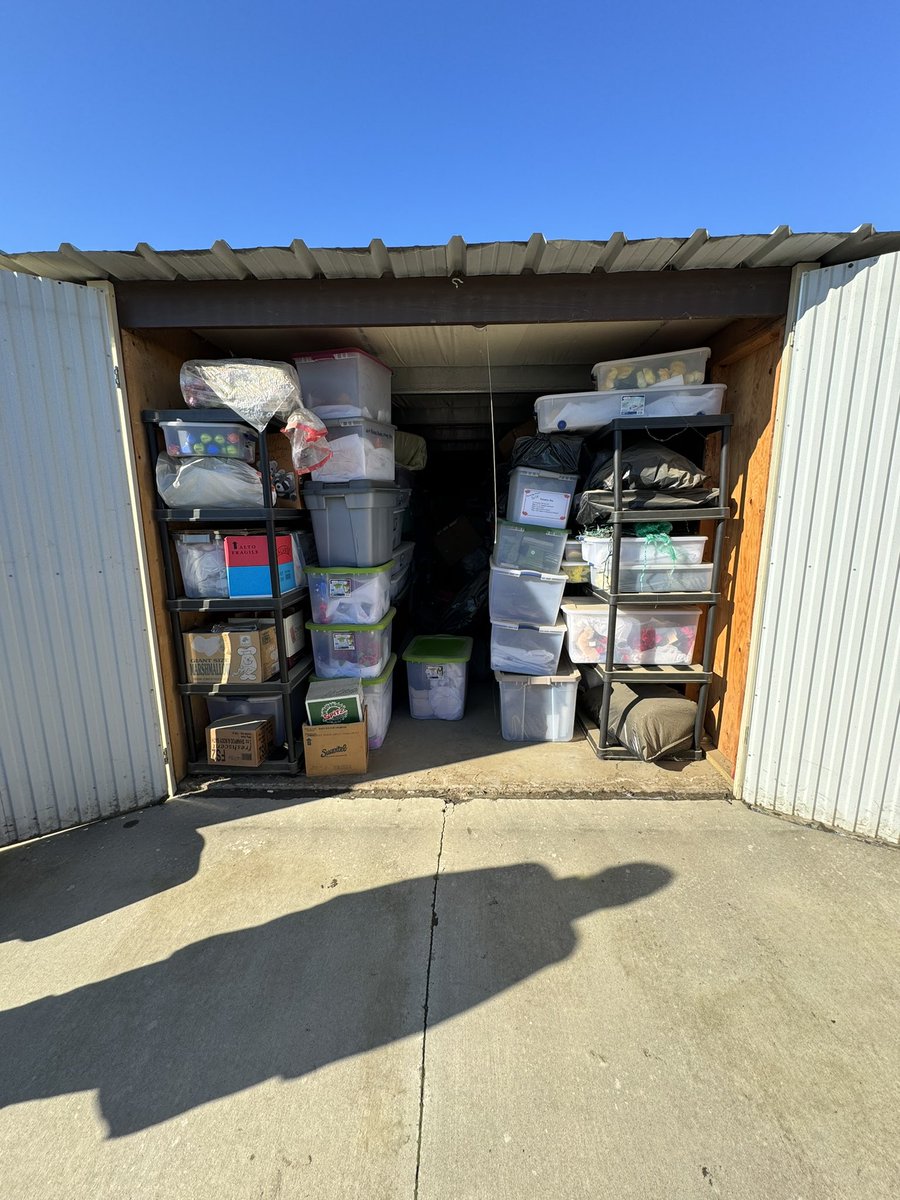 EverydayJunk559's tweet image. Another happy client that will be saving money on her storage unit. 

Do you have a storage unit you need cleaned out? 

We’d be happy to go over your options with you. 

Call today or visit us online
(559)408-9132 
everydayjunkremoval.com

#everyday #junkremoval #storagecleanout