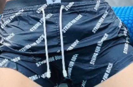 RosarinoPT's tweet photo. Mas de Mati... futbolista urugayo... le encanta mostrar todo lo que tiene para dar ... 🤤 #bulto #futbolista #uruguayo #bulge #paquete #mojado #manguereandose #veranitosexy #verani https://t.co/2SDo0Cc1nG