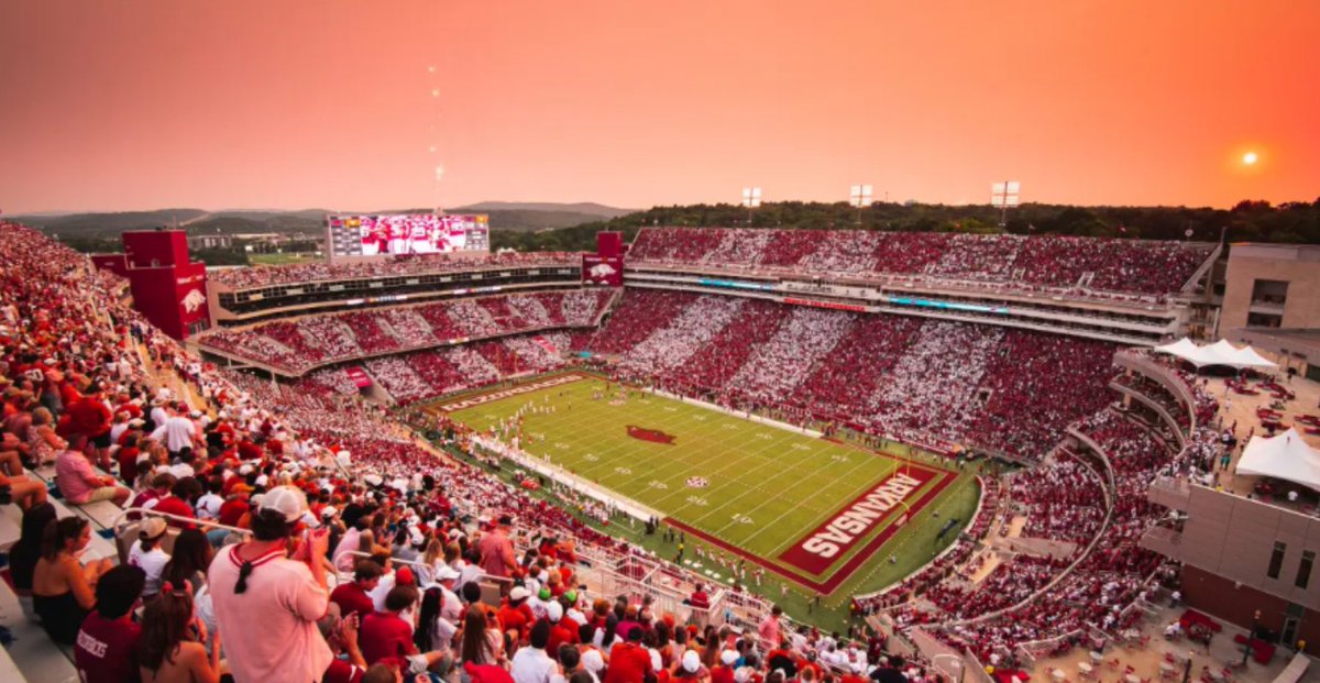 I am super grateful to receive an offer from @RazorbackFB !!! Go hogs!!