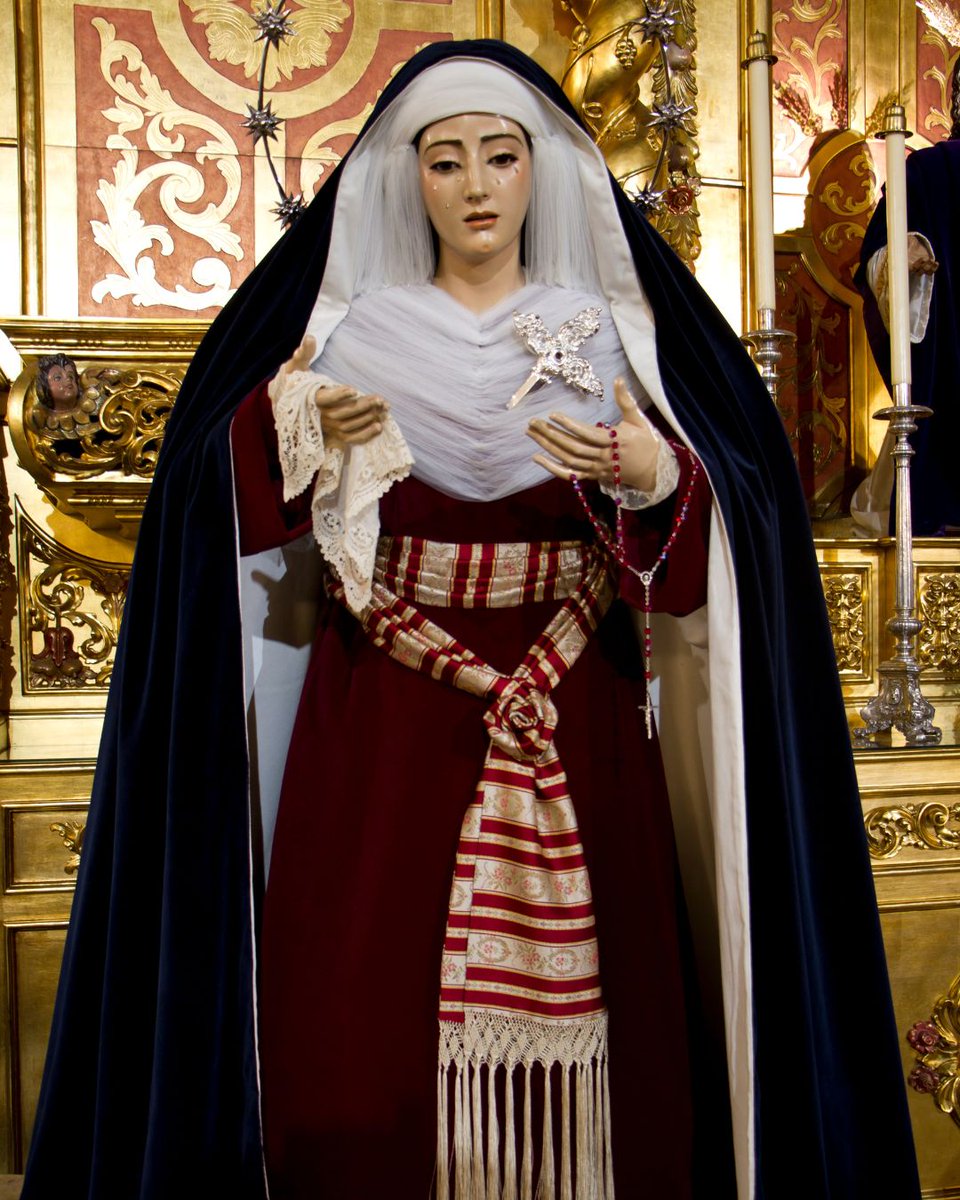 María Santísima del Rosario amanece ataviada con el tradicional atuendo de hebrea para el inminente tiempo de Cuaresma

📸 Andrés Ferrete
