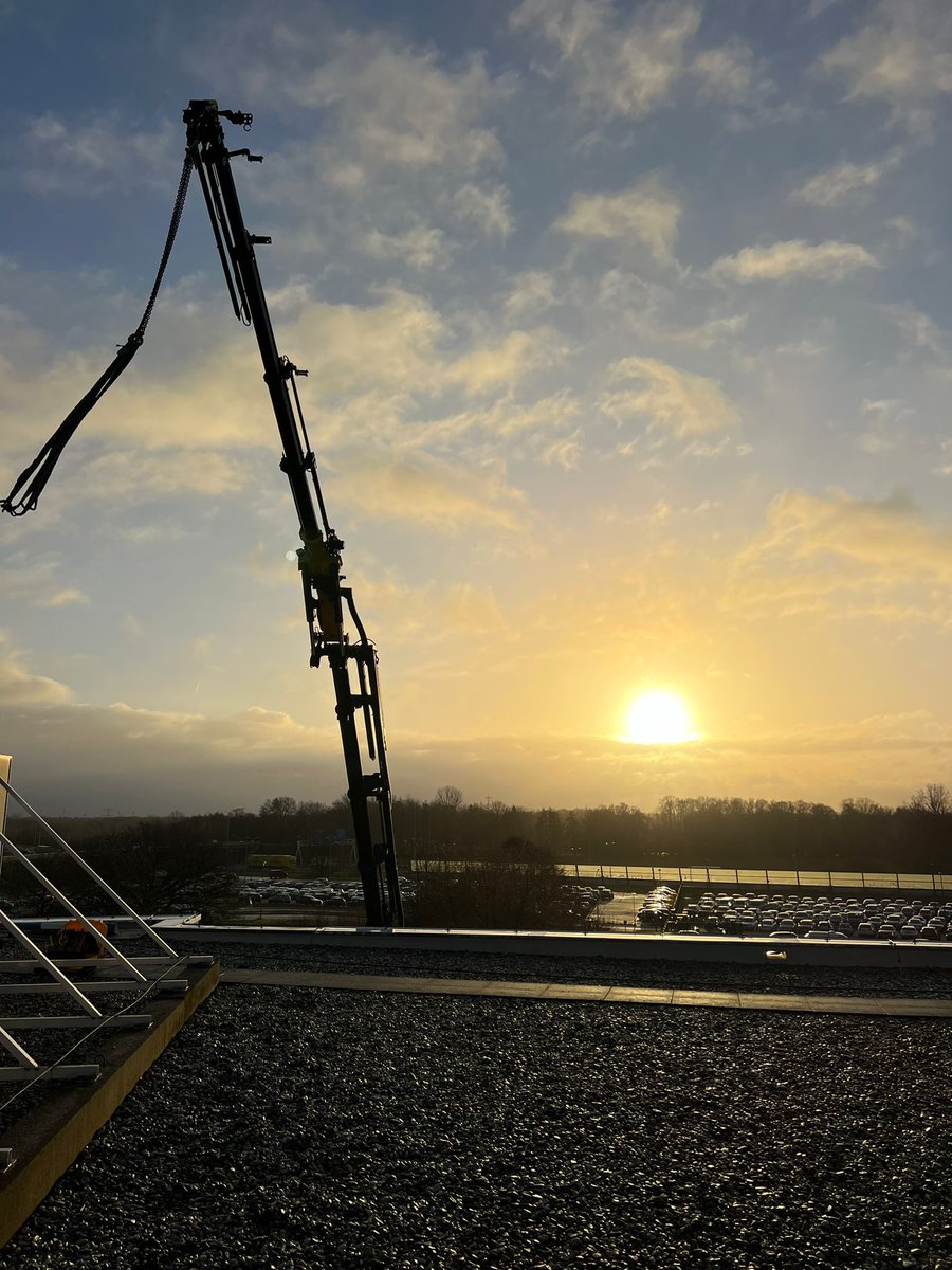 Onze vriend is er weer😎
#Heekmontage #sign #Staal