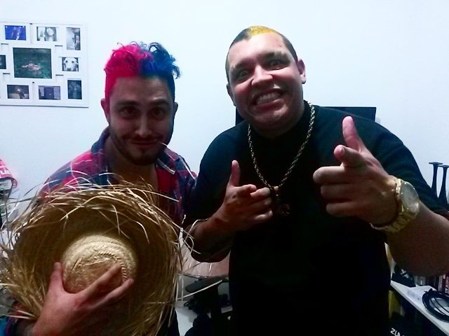 mamuti011's tweet photo. Só pra aproveitar o hype do BBB pra explanar que somos fãs raizes do @mcbinladen . Com direito a Cosplay de halloween

Com @djduhfranca @stoccoiuri TVS Beatbox https://t.co/1PcJR9dm6X