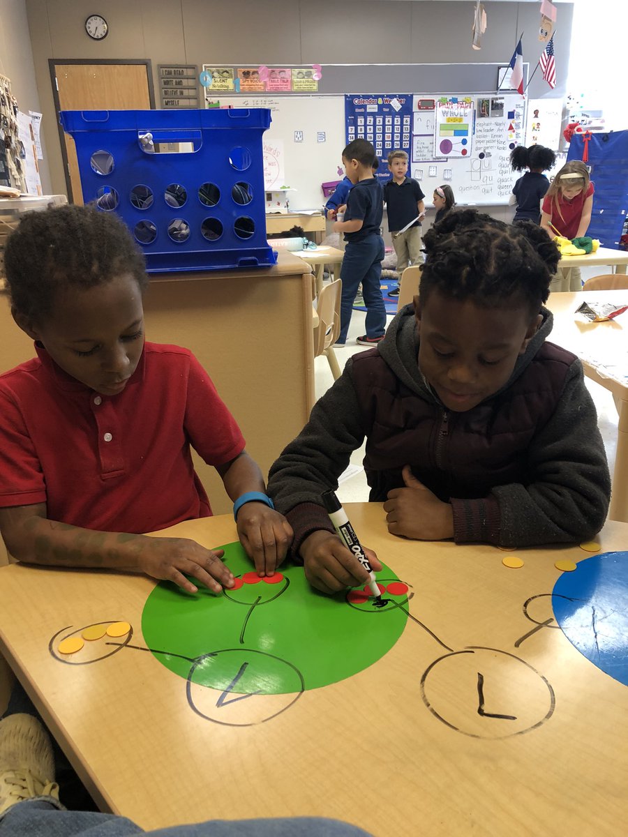 BrittneyHager7's tweet photo. The amazing feeling when the light bulbs come on!!!  I’m a proud teacher!  @Herfurth_Bronco https://t.co/ltbGaWkg2k