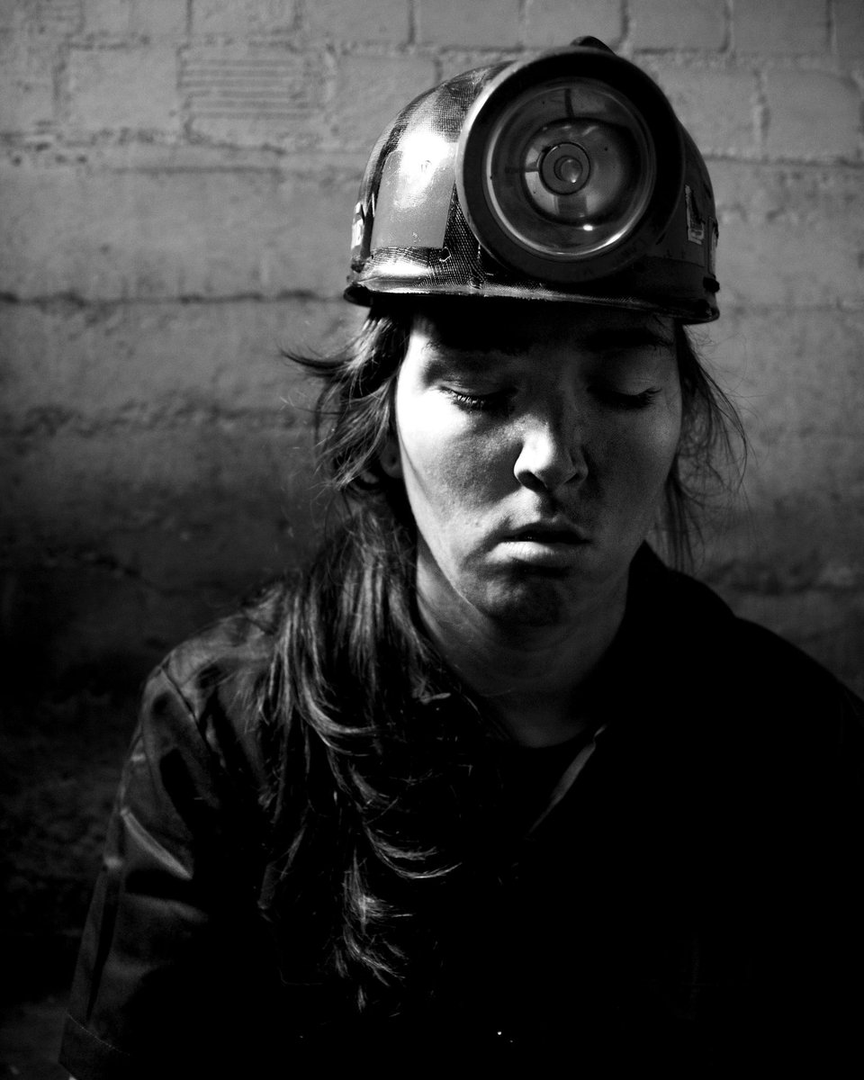 julieraepowers tweet media