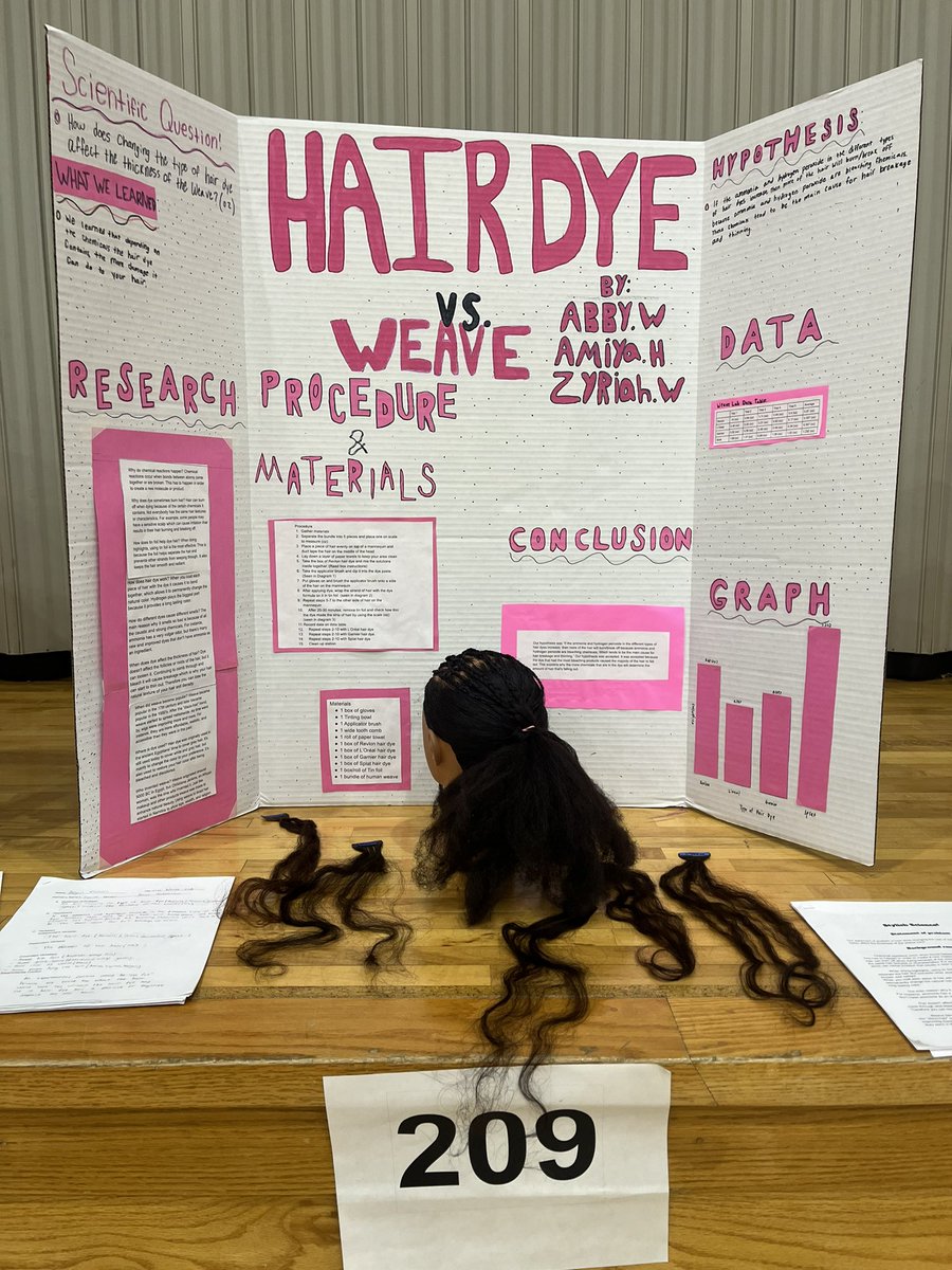PWilliamsRPIMS's tweet photo. RPIMS 7th and 8th grade scientists led by Ms. Bayles, Mr. Van Y, @momma2mingbu, and @MrLGobel compete and show off the results of their hard work at the RP Science Fair! #WarrenWill make sure our students have memorable learning experiences!#RPIMSRocks 2/4 https://t.co/pHROdZV7i9