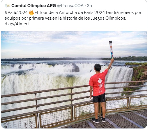#DeportesMisiones @MinDepMisiones

Una postal bien misionera seleccionada por @PrensaCOA

El atleta Agustín Da Silva frente a la imponente Garganta del Diablo de las #Cataratas del Iguazú