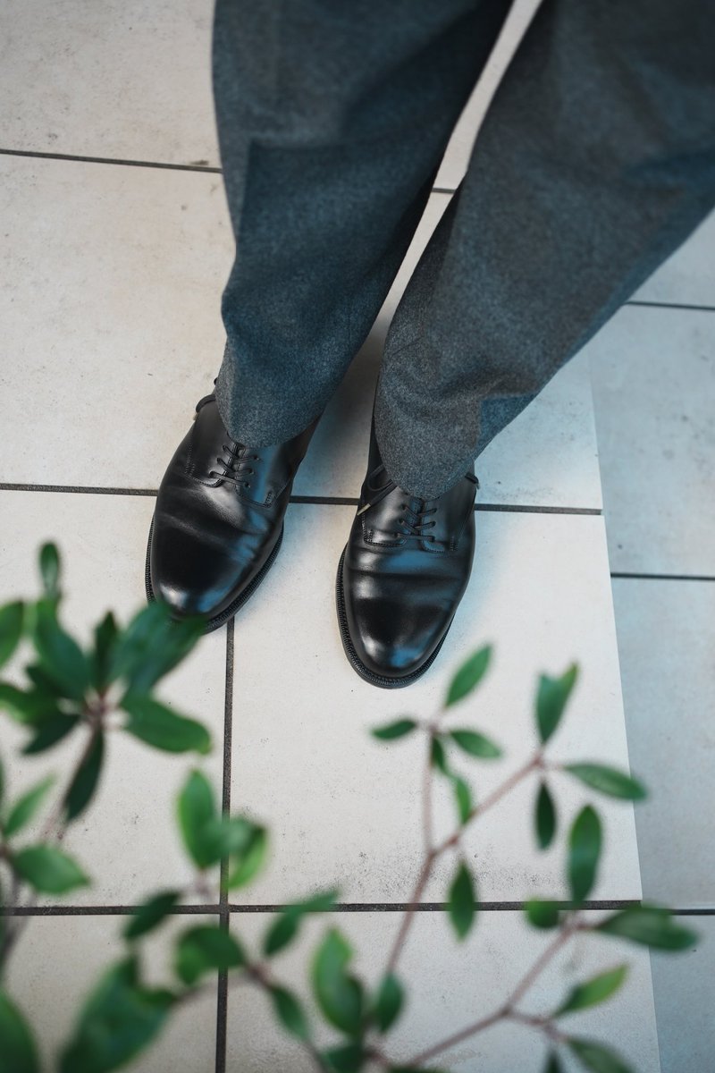 Schuhputzer621's tweet photo. 東京旅行へ行きます
数年ぶりに友人達とお会いし二郎系でスタートを切る予定🍜
outer #holk
leatherjacket #edifice
knit #doriani
bottoms #shinya #鉄道フラノ
cap #shinya
eyewear #bostonclub
watch #jaegerlecoultre
scarf #theinouebrothers
shoes #ドラフォルメ
#今日のコーデ https://t.co/kQqsTR1cRM