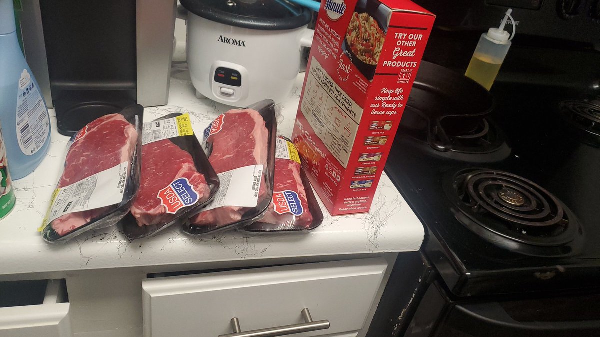 HodgyTX's tweet photo. This grocery shit ez https://t.co/5vj7f88OCY