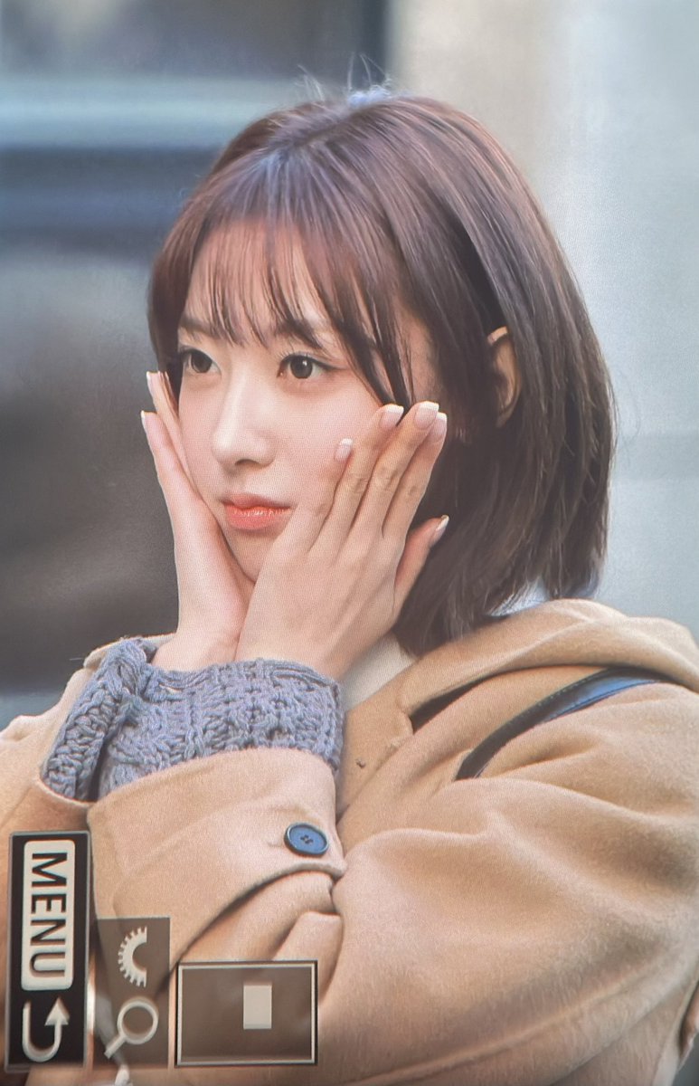 cpr0221's tweet photo. 240119 프리뷰
코트는 사랑입니다🫶
#H1KEY #하이키 #RIINA #리이나 https://t.co/DTQgU3WJgA