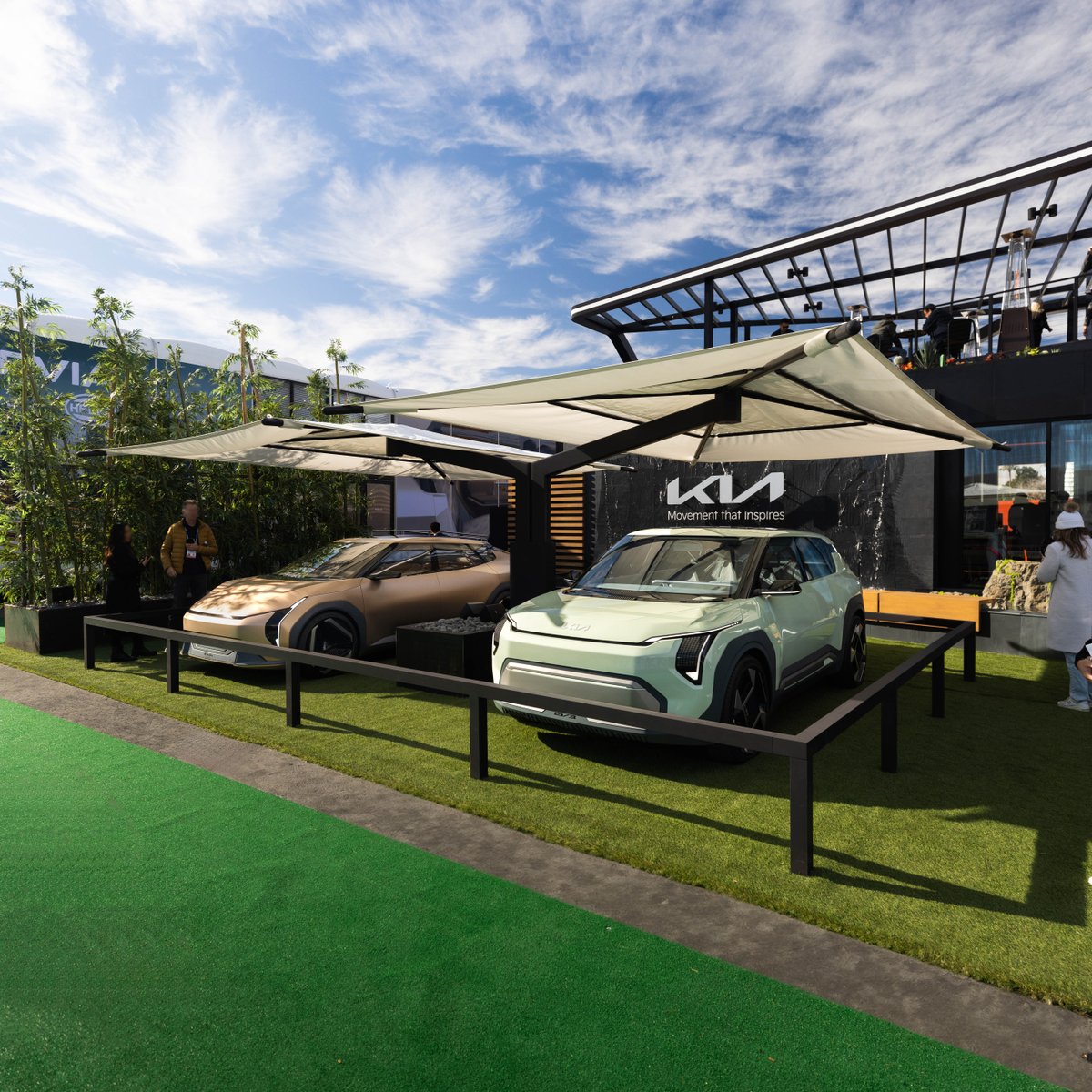 Kia's tweet photo. We’re thankful to be able to put the power in your hands. Here’s to a great experience at #CES2024 with the #KiaEV9
#KiaCES #KiaConnectedHome https://t.co/poC28t09y8