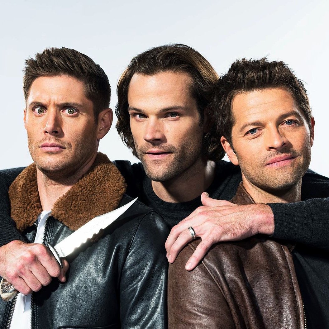 sboficial's tweet photo. Uma nova temporada de Supernatural com o retorno de Jensen Ackles e Jared Padalecki está sendo discutida.