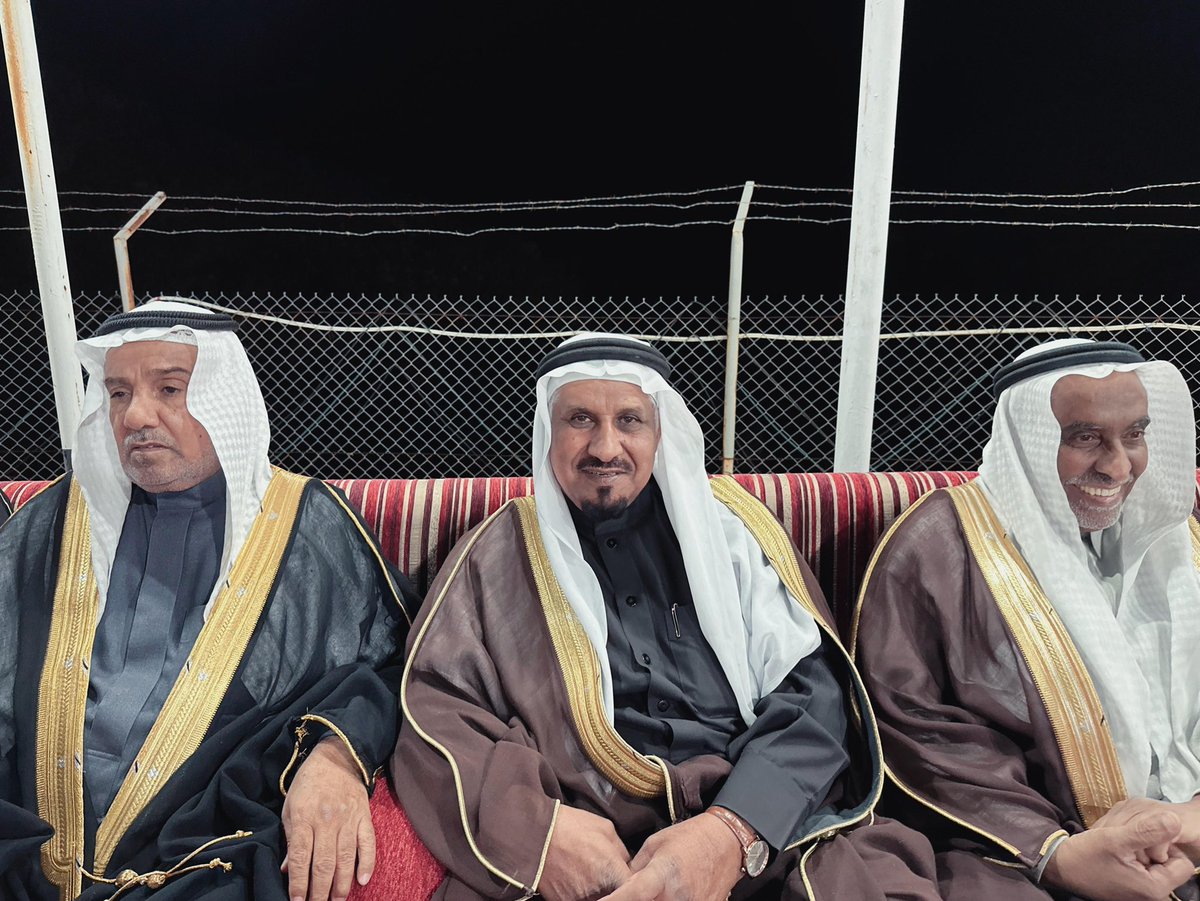 alahamdhgrop's tweet photo. *الشيخ / فيصل بن رباح بن مطلق الأحمدي شيخ قبيلة الصخارنه من الاحامده من حرب ومرافقيه 
*في ضيافة /سعود عبدالرحمن الحازمي واخوانه  الخميس 1445/7/6هـ*
في مقره بلفى في وادي طاشا https://t.co/Q8Be37bSPV