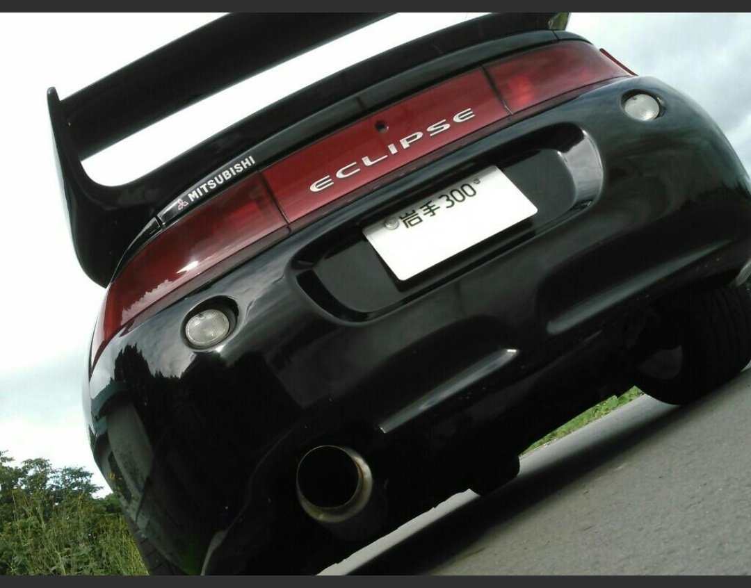 EclipseSatoCHAN's tweet photo. サトちゃん
こんだけ『GSX!GSX!』言っといて普通に国内でGS-T買ったらウケるね!!💥
また後期バンパー買い直す手間を考えるとそれは絶対無いかなと!多分!
#三菱エクリプス #DSM_Eclipse https://t.co/xvM6cQUg9Q
