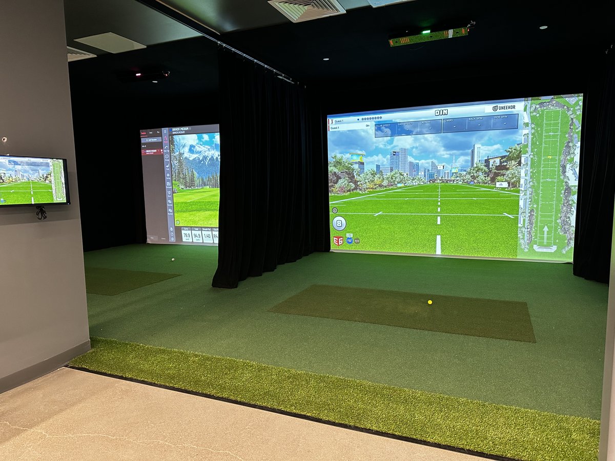 gimmesimulators's tweet photo. Want to tee it up in Columbus, NE? We just completed these golf simulators at the  Columbus Field House. Learn more at the websites for @Columbushosp and @ColFamYMCA

#GolfSimulator #IndoorGolfing #Golfing #Golfan https://t.co/ls2Ct0pjfo