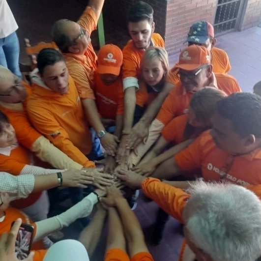 VPA_Guarico's tweet photo. #19Ene Designado nuevo Equipo de Activistas de @VoluntadPopular en el Estado Guárico. 

El equipo estará conducido por el Responsable Regional el hermano Cesar Torres y la hermana Andreina Zerpa en la Coordinación Politica. 
Hacia la Mejor Venezuela
¡El cambio viene! #600KPorVzla https://t.co/aVxGzjZV7f