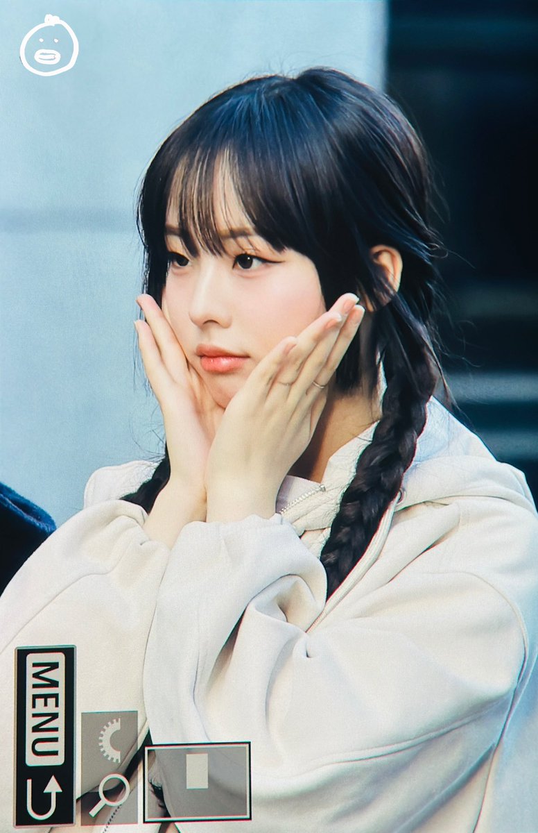 Seeyou0320's tweet photo. 240119 프리뷰 

#김선유 #선유 #클라씨 #CLASSy https://t.co/AKFQR4J5Rl