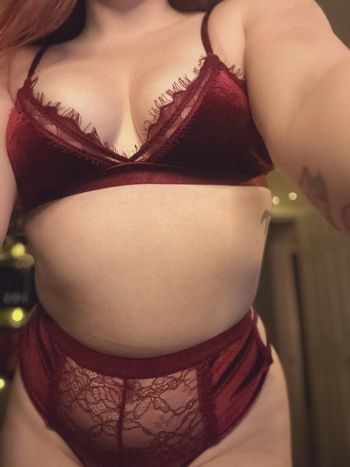 Something about velvet is just so nice https://t.co/8LV5lY195H<a href="/tag/stockings"class="tags"><span>#stockings</span></a><a href="/tag/tights"class="tags"><span>#tights</span></a><a href="/tag/gamergirl"class="tags"><span>#gamergirl</span></a><a href="/tag/altgirl"class="tags"><span>#altgirl</span></a><a href="/tag/pantyhose"class="tags"><span>#pantyhose</span></a>