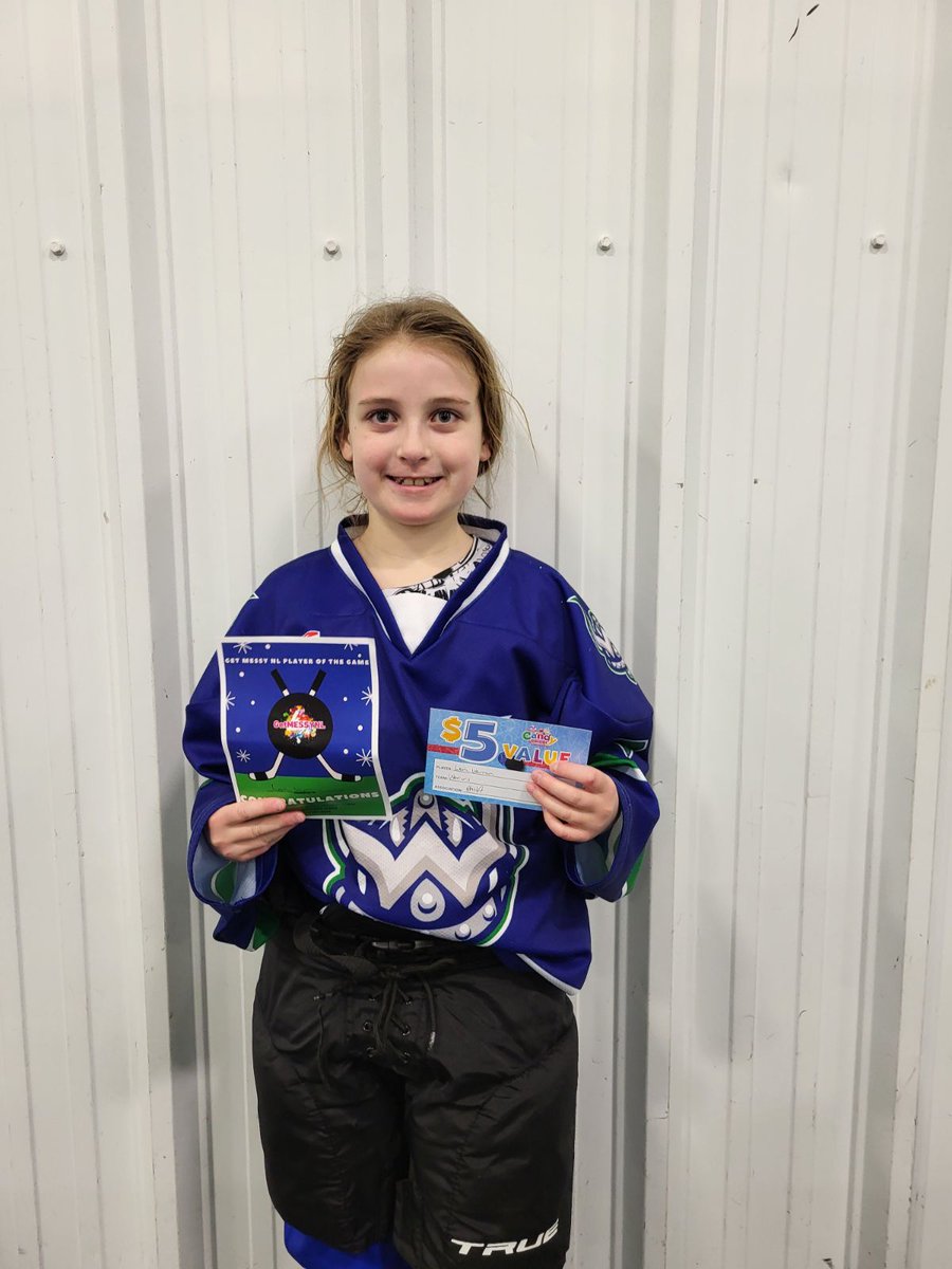 FemaleMinor's tweet photo. Tonight's Golden Jersey was awarded to Emma Whalen and our Get Messy POG went to Leah Warren from our Gu11 @PmhaWarriors. Great job girls! https://t.co/FYl51V177v