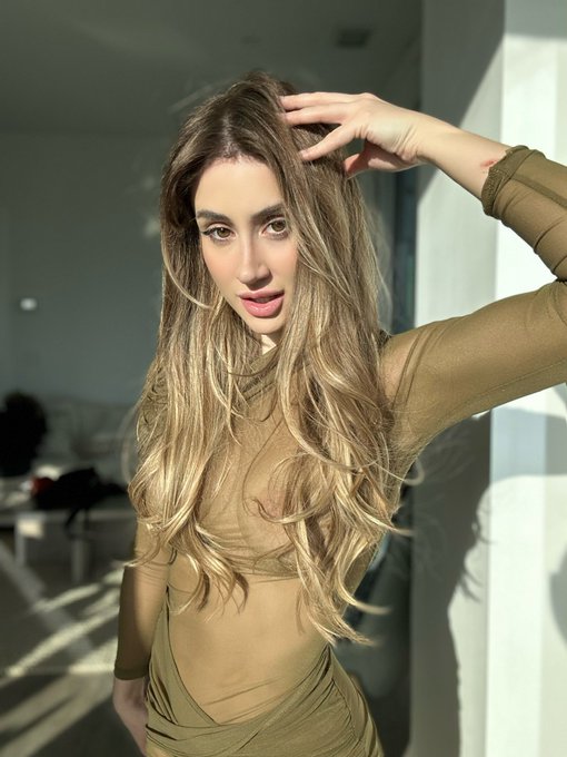 This dress doesn&rsquo;t cover much https://t.co/4EY88LsMeS