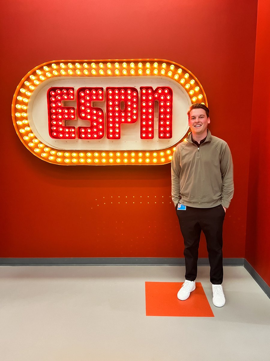 Thomas Hart tweet media