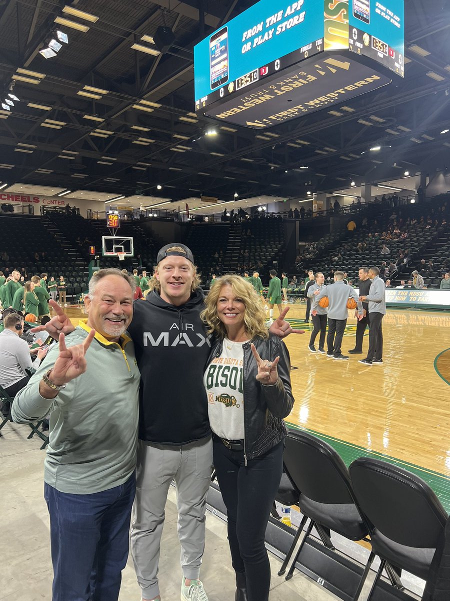 Pregame <a href="/NDSUmbb/">NDSU Men's Basketball</a> with the best fans in the Nation!!! Check out <a href="/GandGCollective/">The Green and The Gold Collective</a> #RollHerd