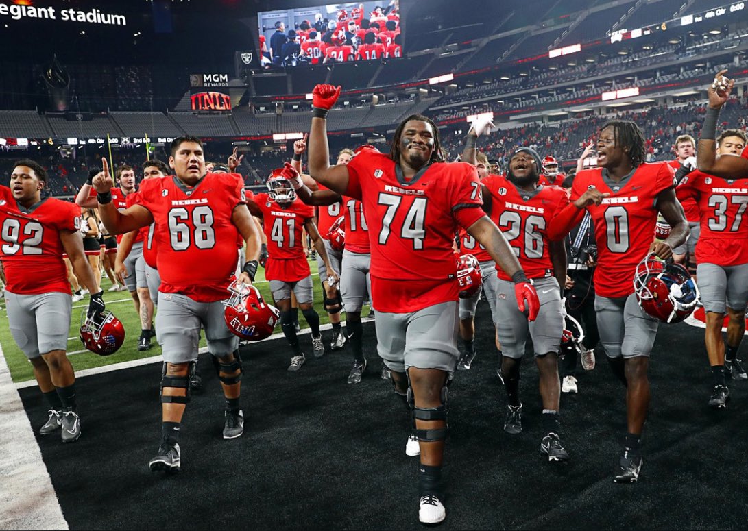 Blessed to announce that I have received an offer from the university of UNLV. @BrownKai @Malikcyphers @BrandonHuffman @GregBiggins @G_Town93 @CoachC_C