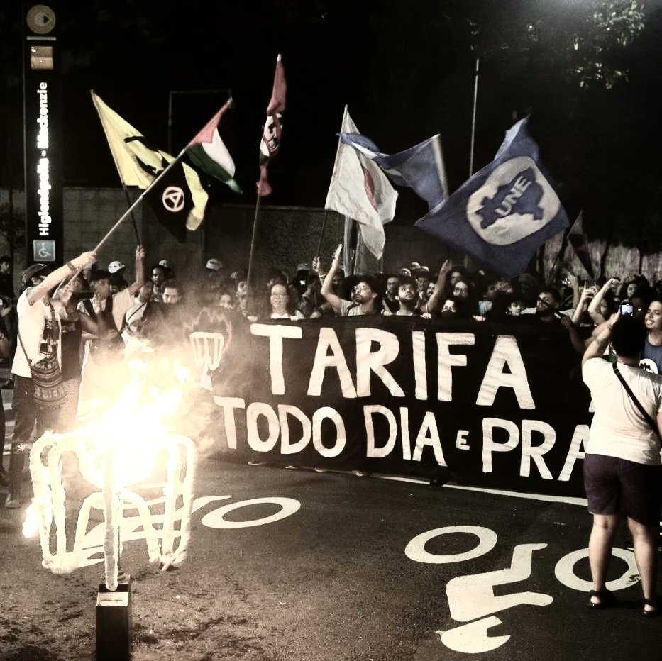 SÓ VAI MUDAR QUANDO O POVO CONTROLAR,
TARIFA ZERO QUANDO?
TARIFA ZERO JÁ!

*Estamos acompanhando as pessoas detidas junto com advogados e a defensoria pública. Seguiremos atualizando essa nota.

#5não
#tarifazerojá
#nãoprivatizasp