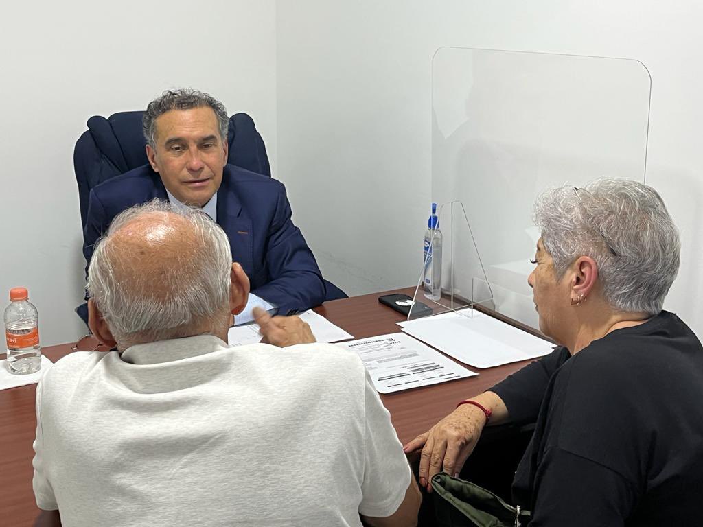 colegionotarios's tweet photo. Este jueves, los notarios Carlos Antonio Morales Montes de Oca, Manuel Villagordoa Mesa, Marco Antonio Ruiz Aguirre y Alfredo Bazúa Witte brindaron asesorías jurídicas gratuitas en nuestro Colegio.

Si tienes dudas en temas jurídico-notariales, agenda tu cita al 5555111819. https://t.co/HD9PdQ4KGC